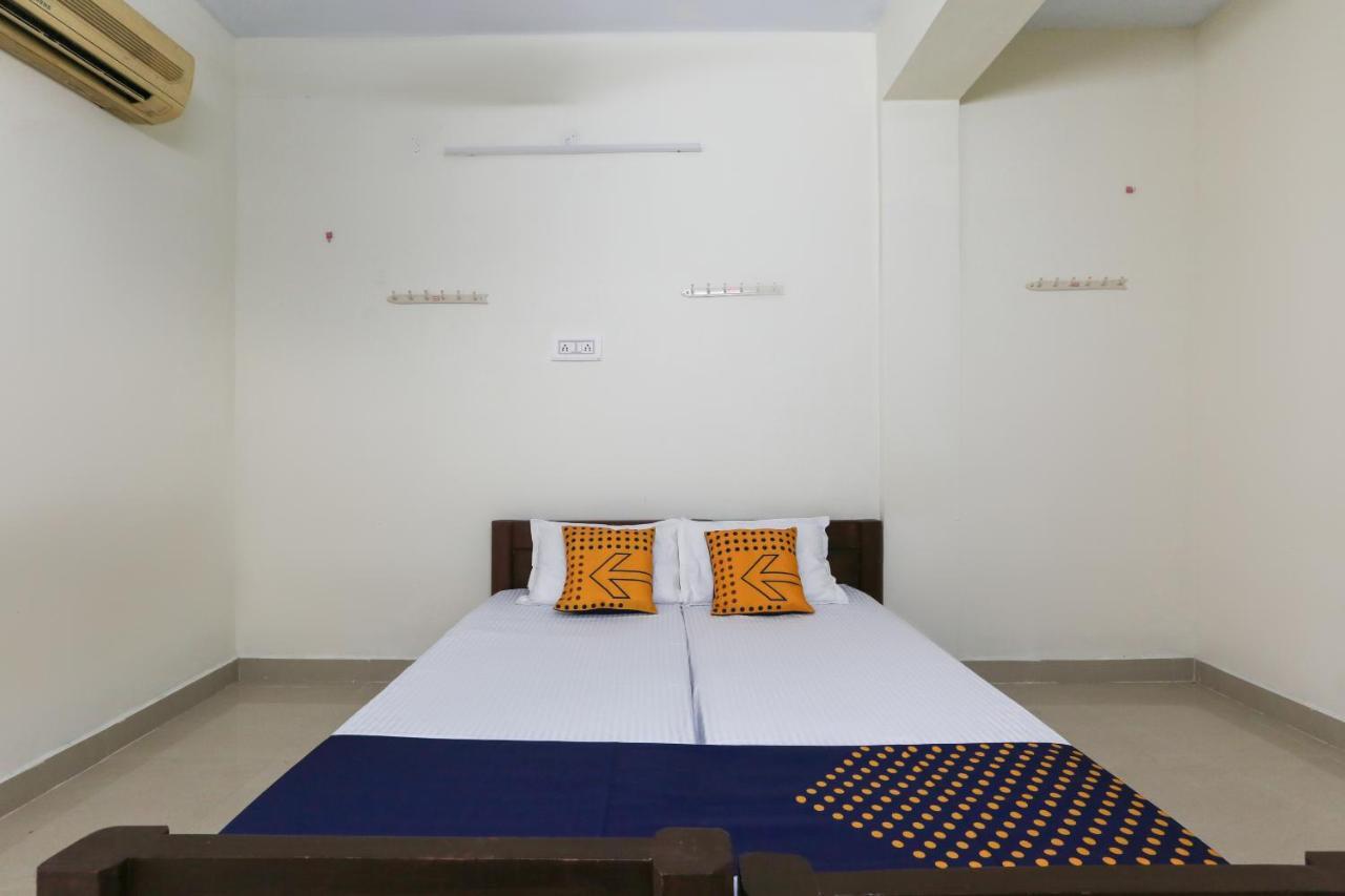 Spot On 63050 Kag Rooms Guduvancheri Экстерьер фото