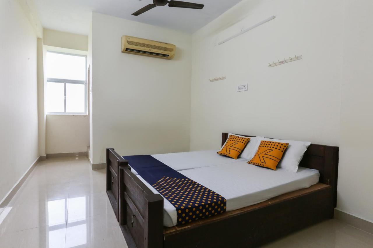 Spot On 63050 Kag Rooms Guduvancheri Экстерьер фото