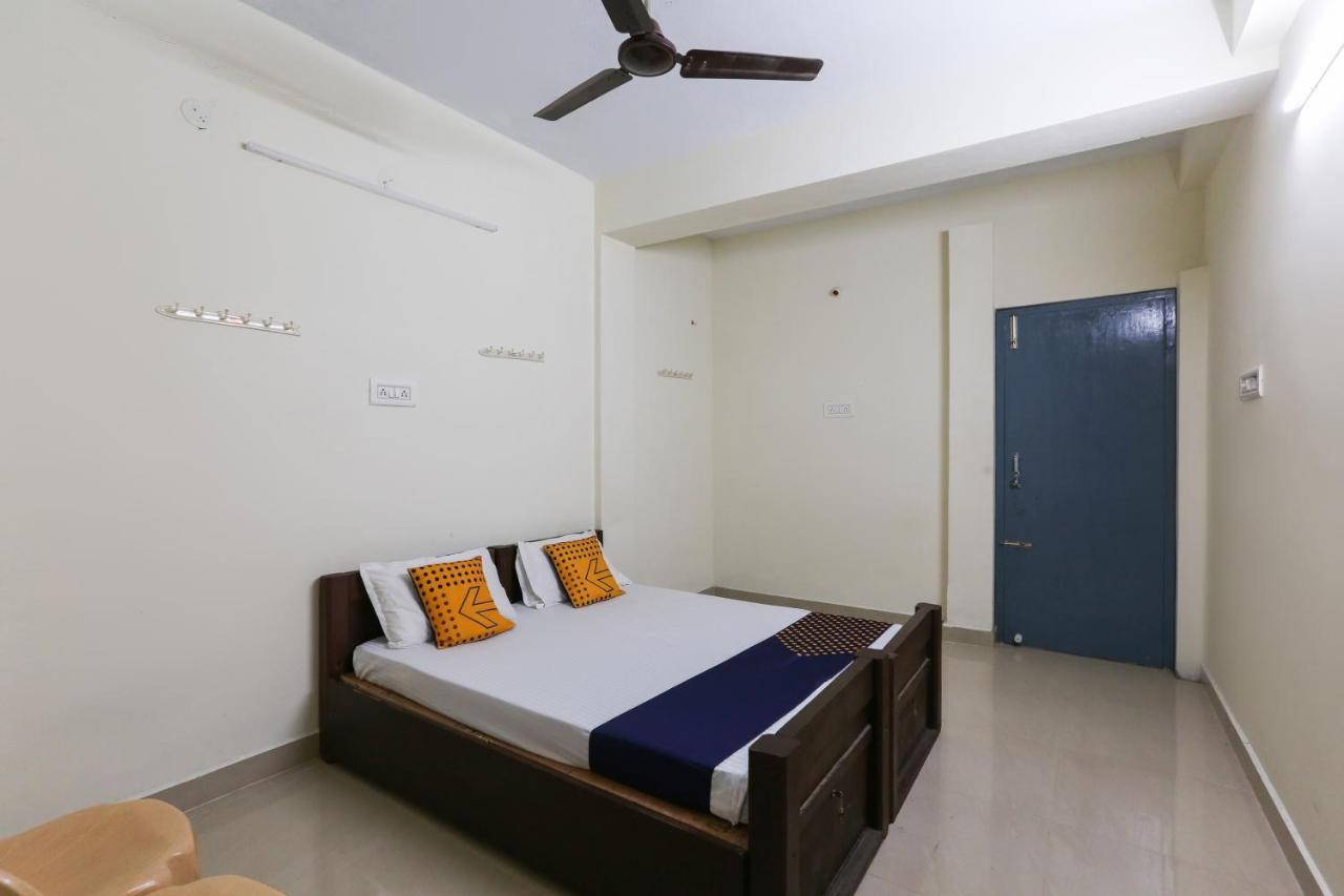 Spot On 63050 Kag Rooms Guduvancheri Экстерьер фото