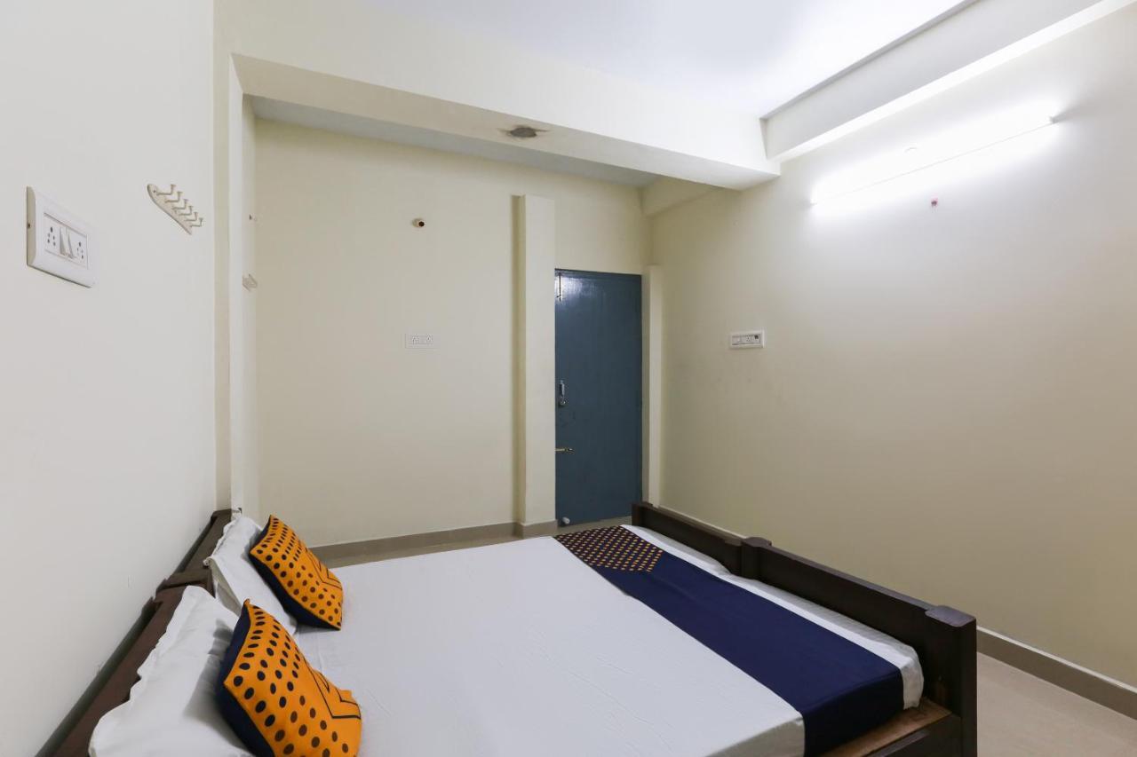 Spot On 63050 Kag Rooms Guduvancheri Экстерьер фото